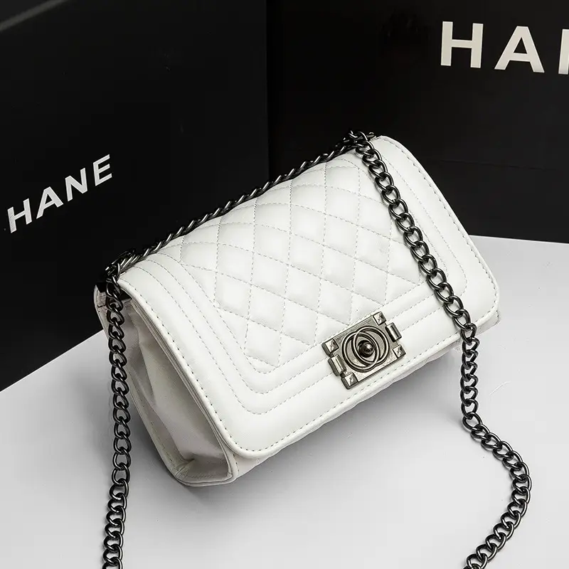 Red Diamond Chain Shoulder Bag for Women 2024 - Image 5