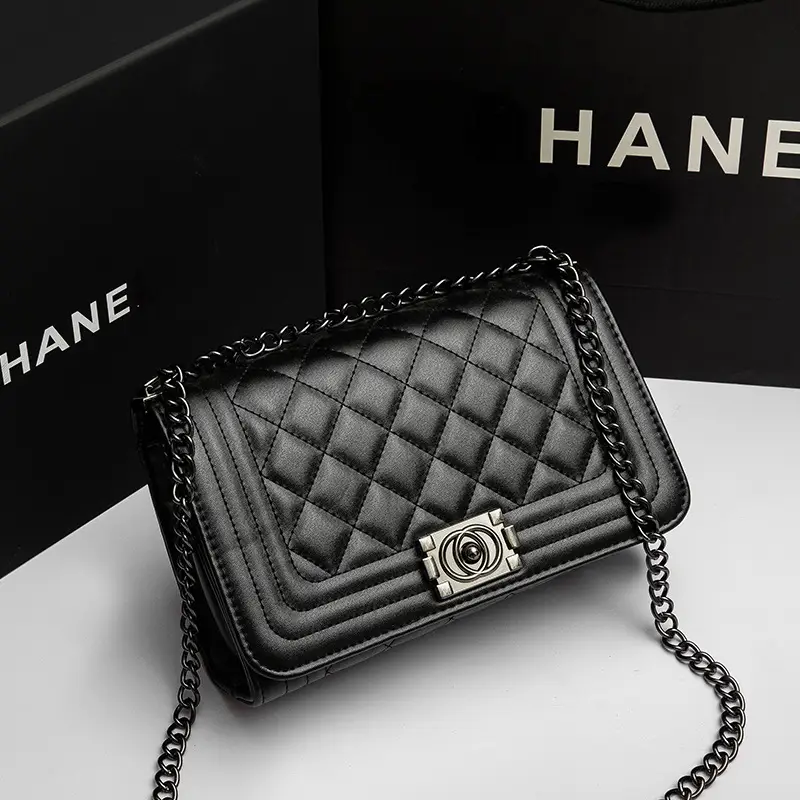 Red Diamond Chain Shoulder Bag for Women 2024 - Image 3