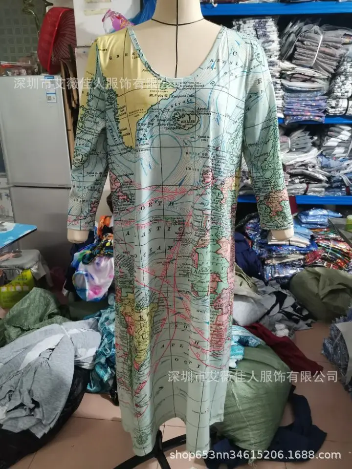 2023 Map Printed V-Neck Long Dress for Women - Image 2