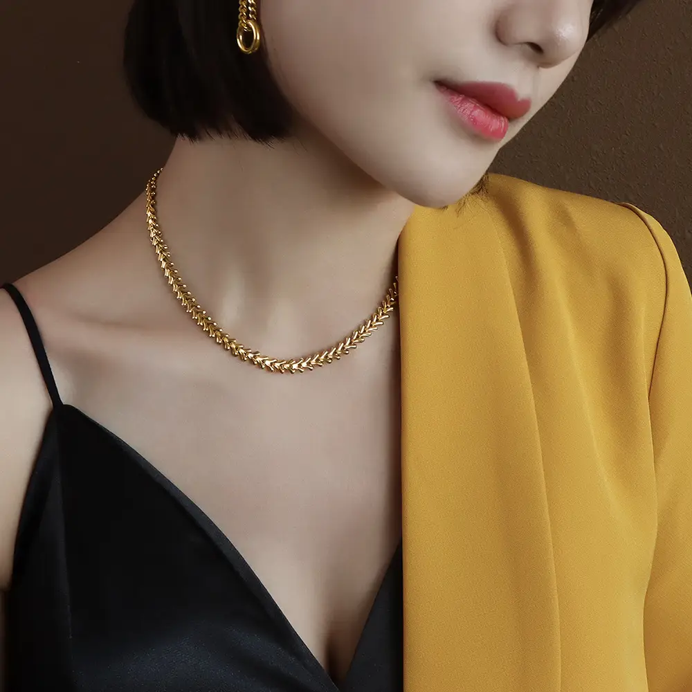 18K Gold Necklace Collarbone Chain Bracelet Set