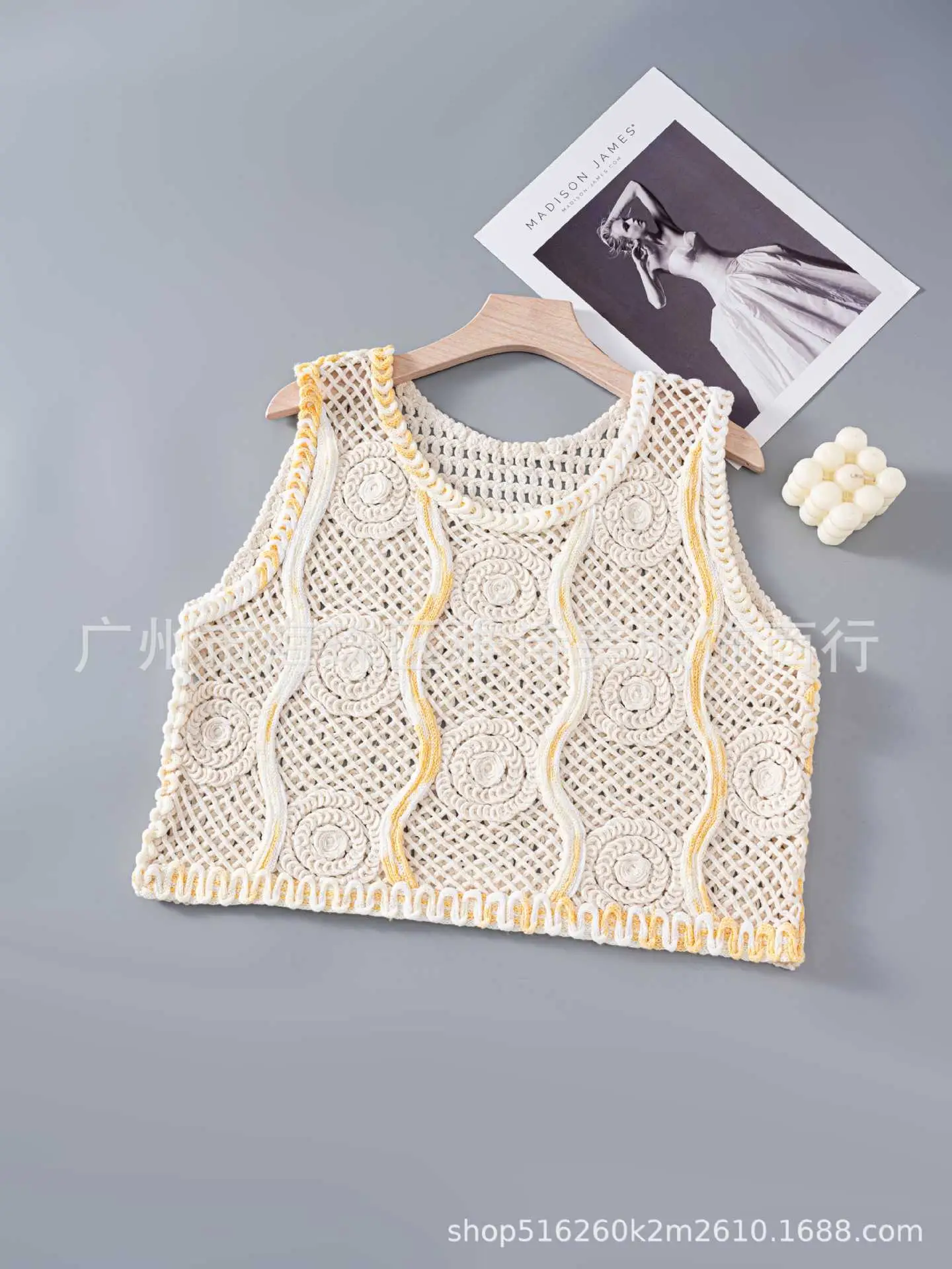New Spring Women's Knitted Embroidery Vest Coat Ethnic Style