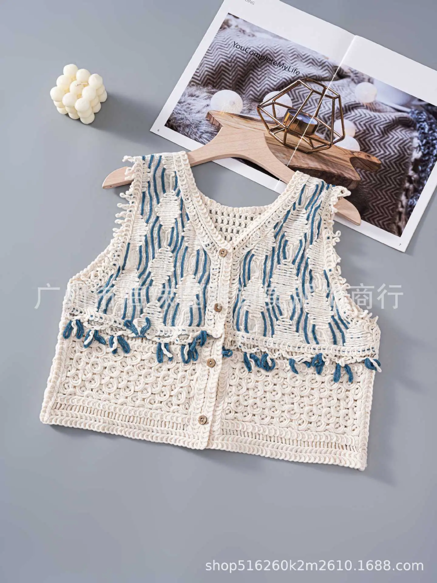 New Spring Women's Knitted Embroidery Vest Coat Ethnic Style