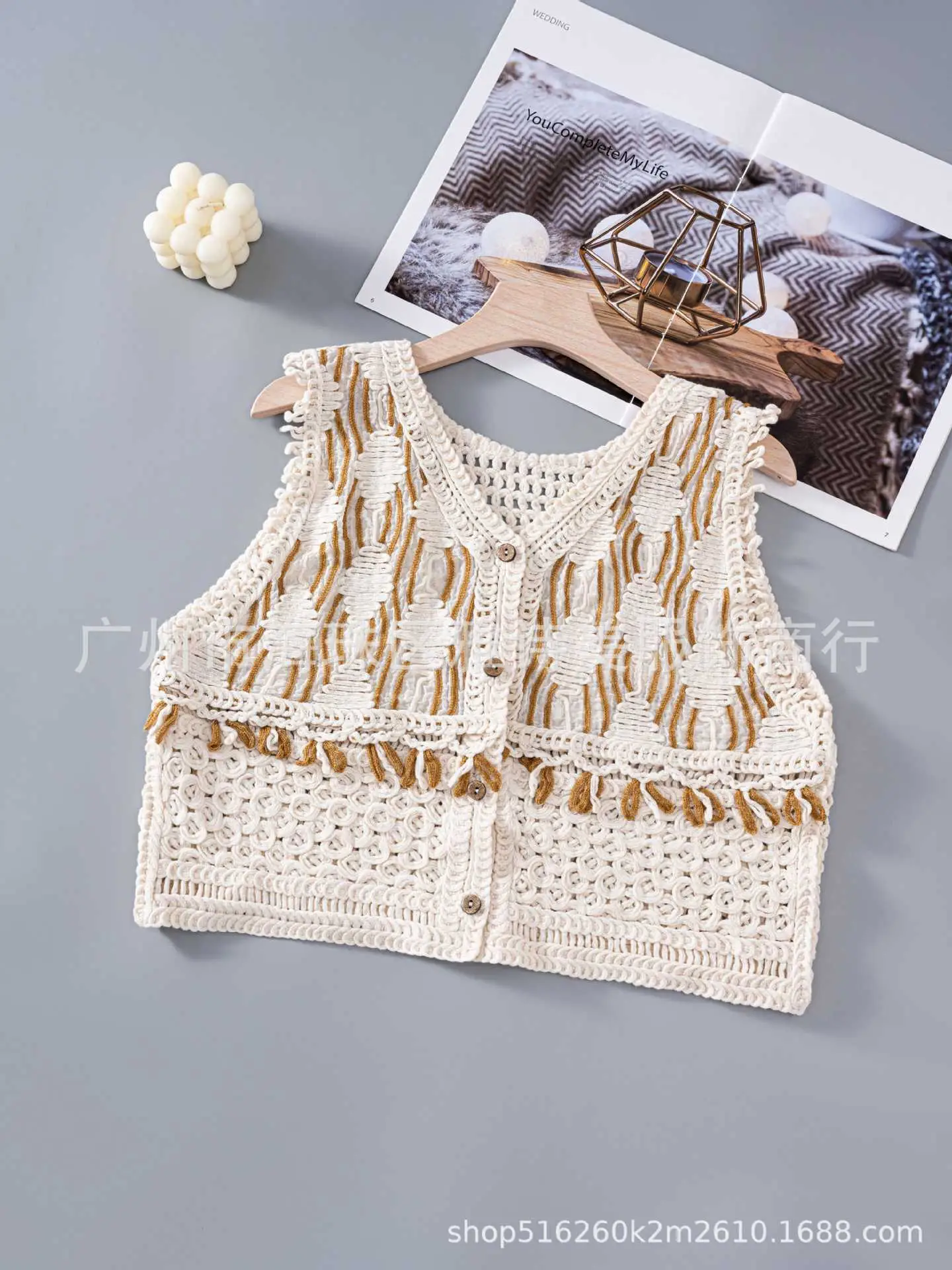 New Spring Women's Knitted Embroidery Vest Coat Ethnic Style