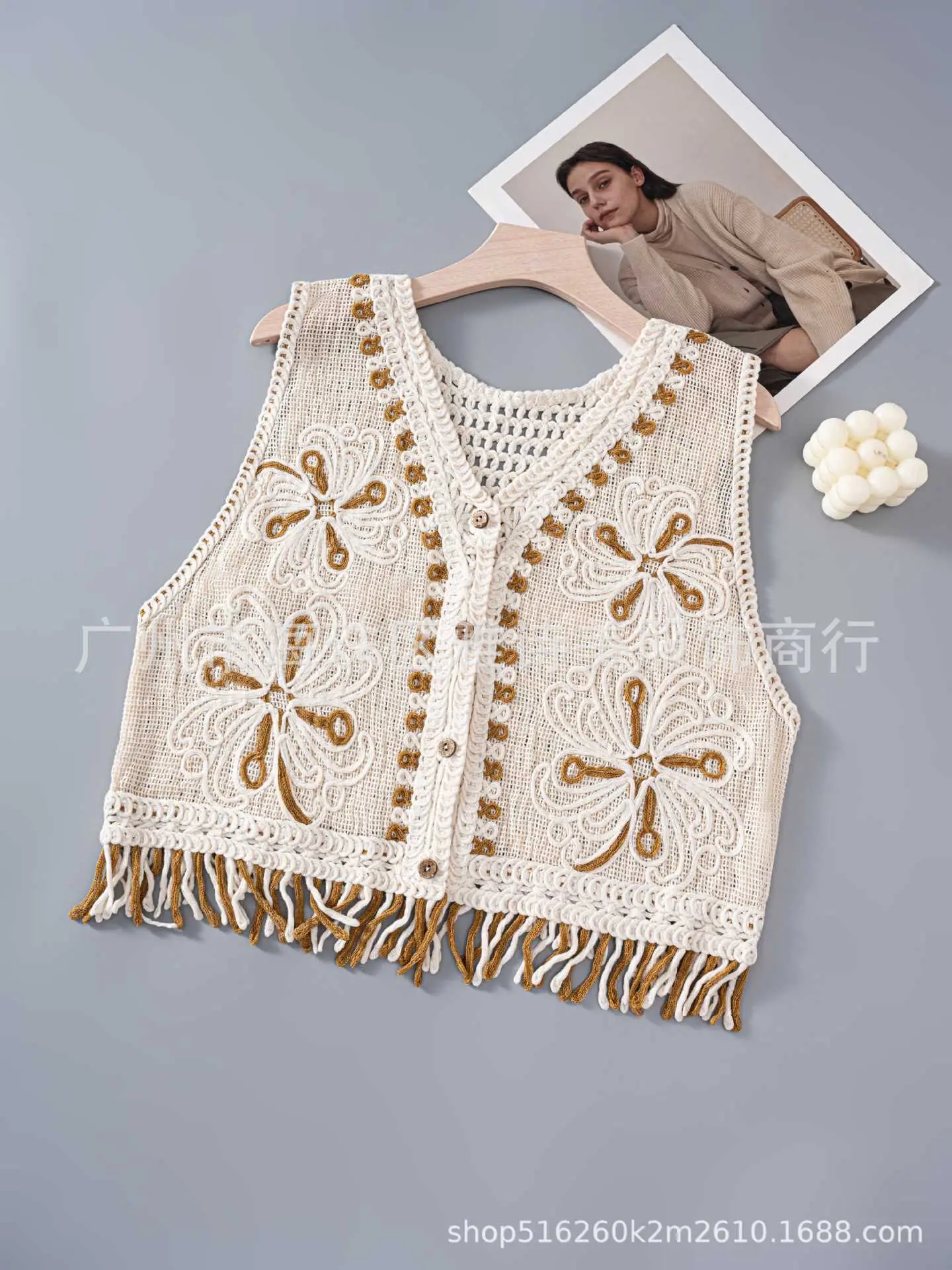 New Spring Women's Knitted Embroidery Vest Coat Ethnic Style