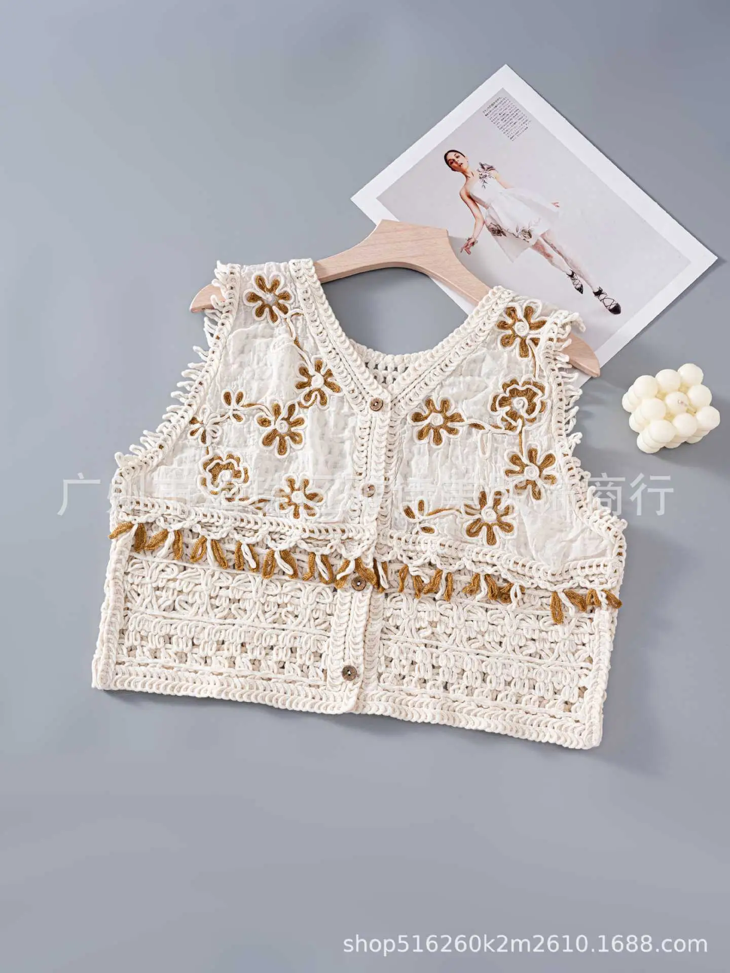 New Spring Women's Knitted Embroidery Vest Coat Ethnic Style