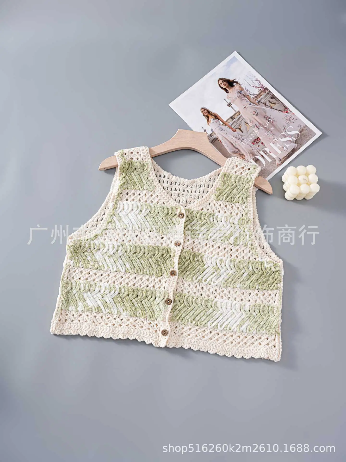New Spring Women's Knitted Embroidery Vest Coat Ethnic Style