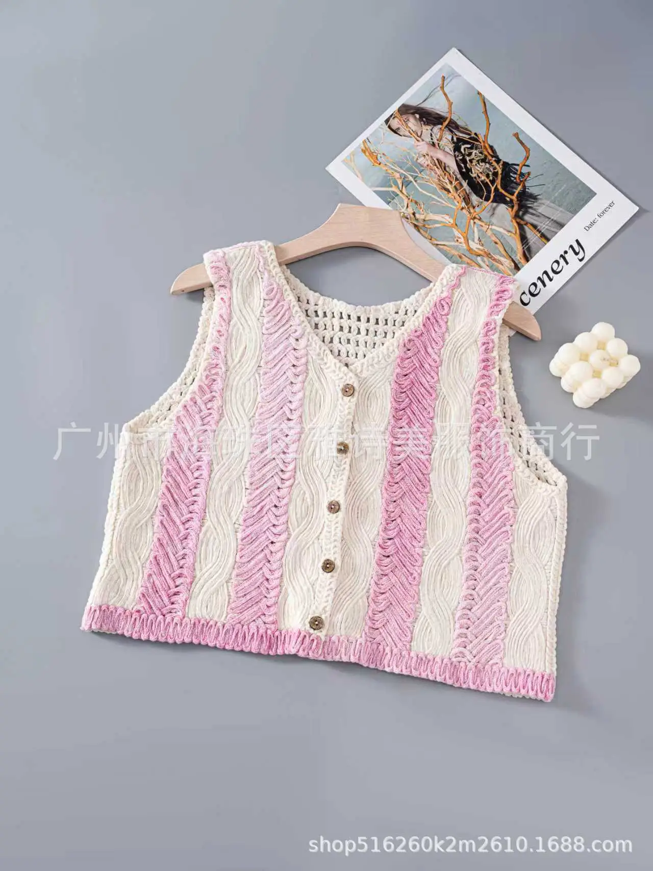 New Spring Women's Knitted Embroidery Vest Coat Ethnic Style