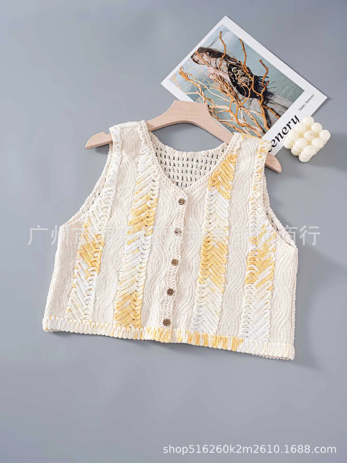 New Spring Women's Knitted Embroidery Vest Coat Ethnic Style