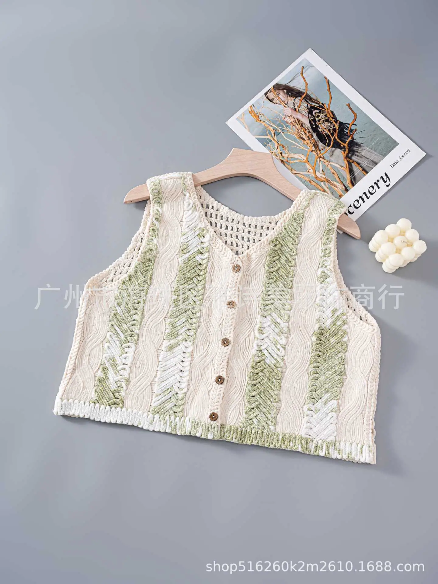 New Spring Women's Knitted Embroidery Vest Coat Ethnic Style