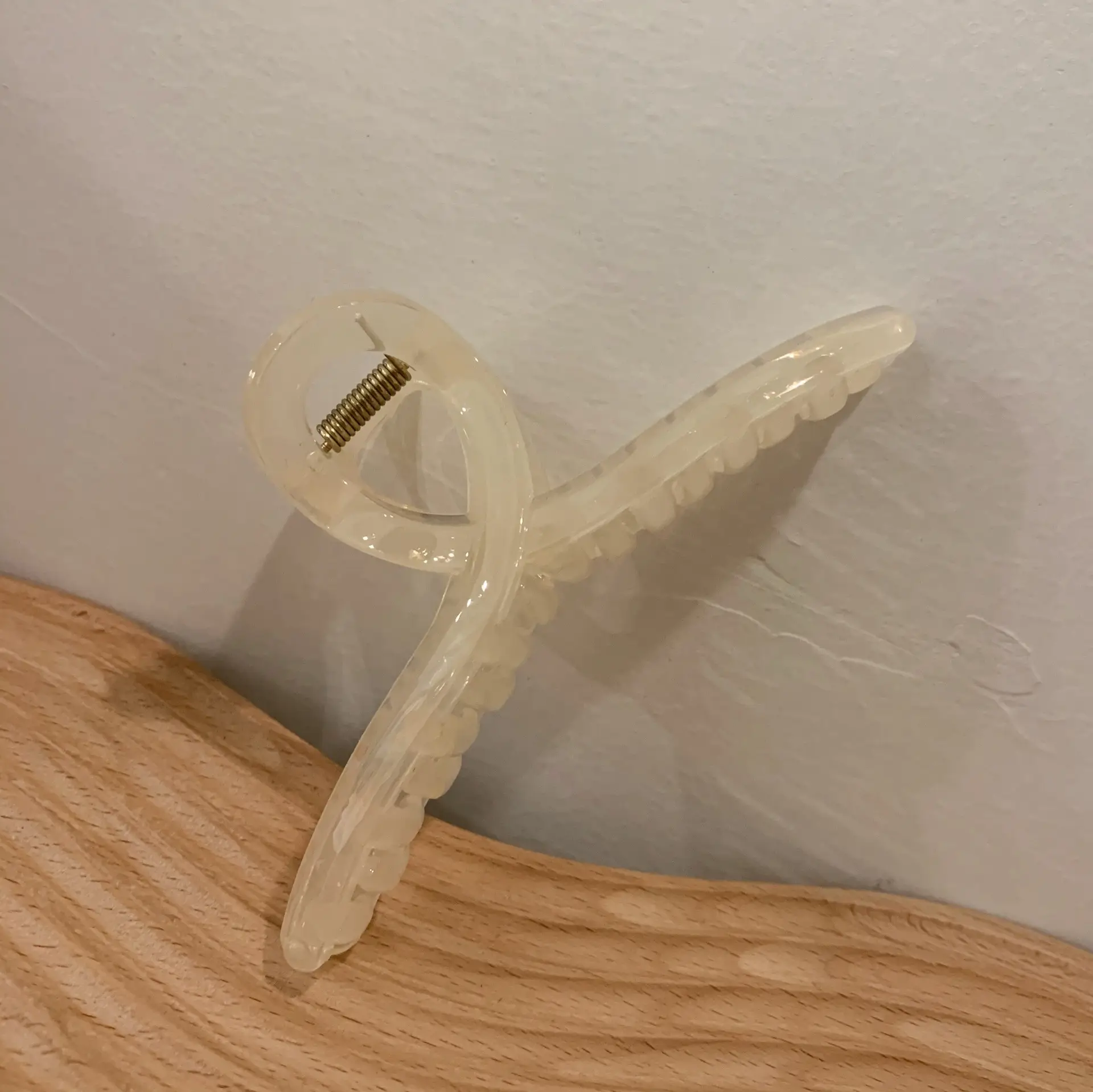 Minimalist Jelly Hair Clip Super Large Capacity - Image 4