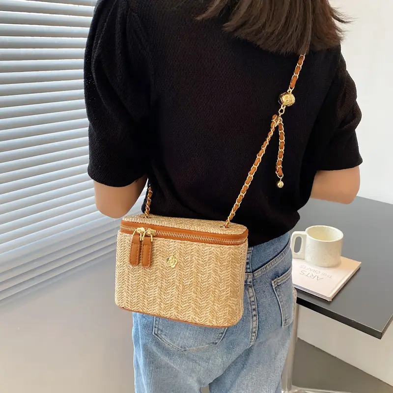 Korean Style Women's Woven Bucket Bag with Chain Shoulder Crossbody - Image 3