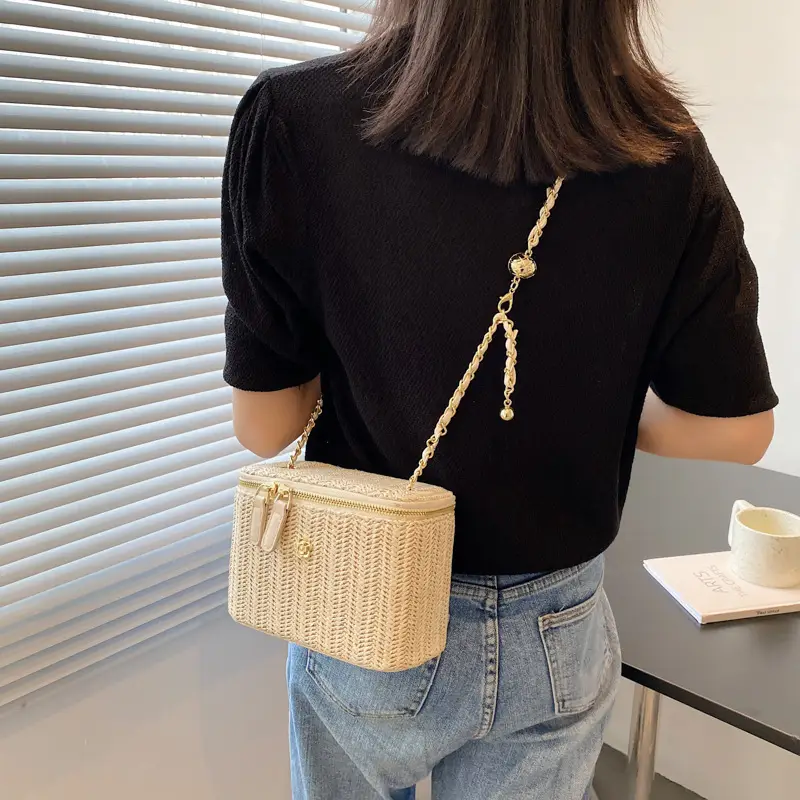 Korean Style Women's Woven Bucket Bag with Chain Shoulder Crossbody - Image 4