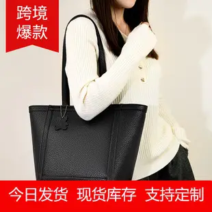 Green Embossed Shoulder Bag for Women 2025 โ feature 11