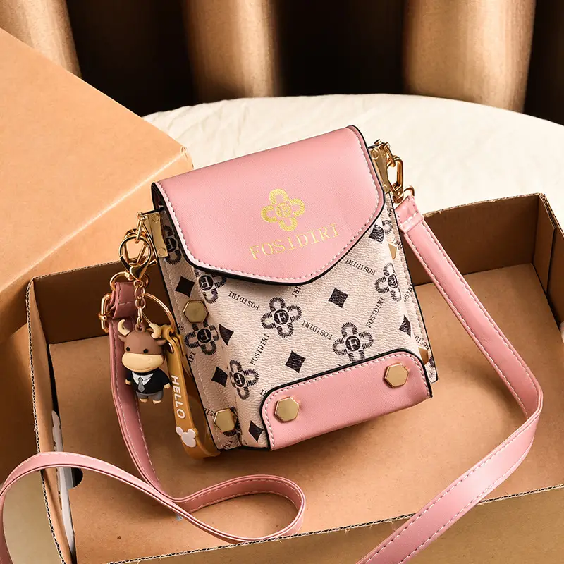Khaki flower and pink