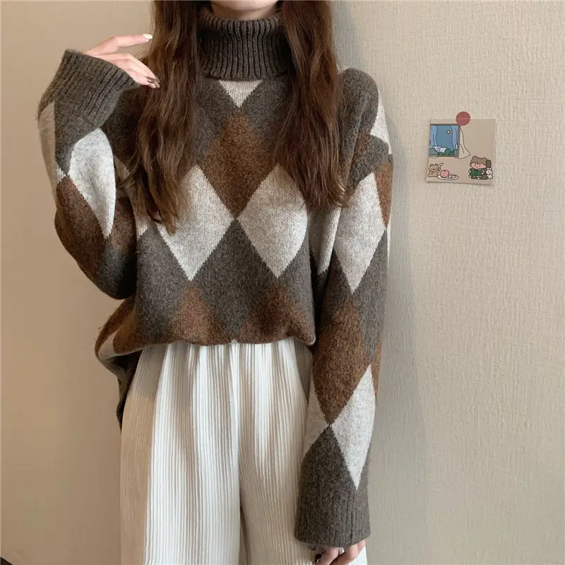 Women's Korean Style Diamond Turtleneck Sweater — feature 10