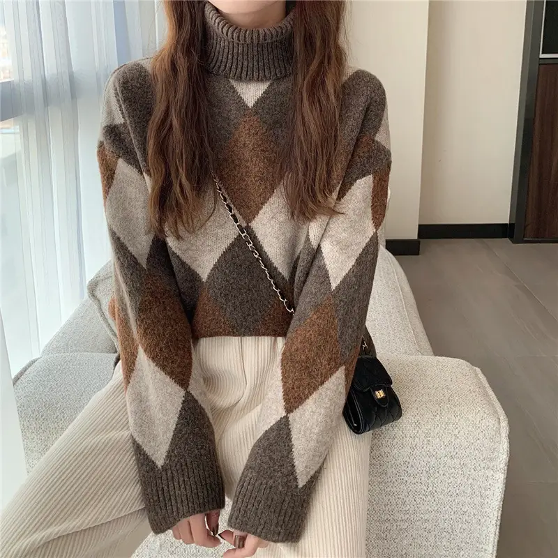 Women's Korean Style Diamond Turtleneck Sweater — feature 7