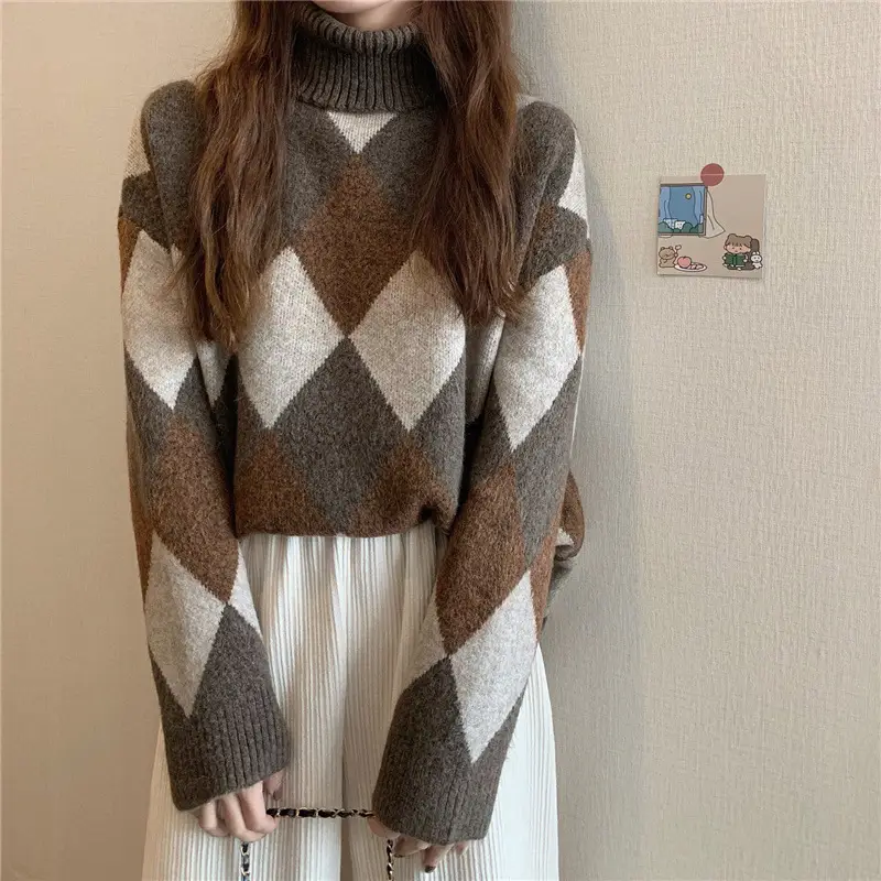 Women's Korean Style Diamond Turtleneck Sweater — feature 8