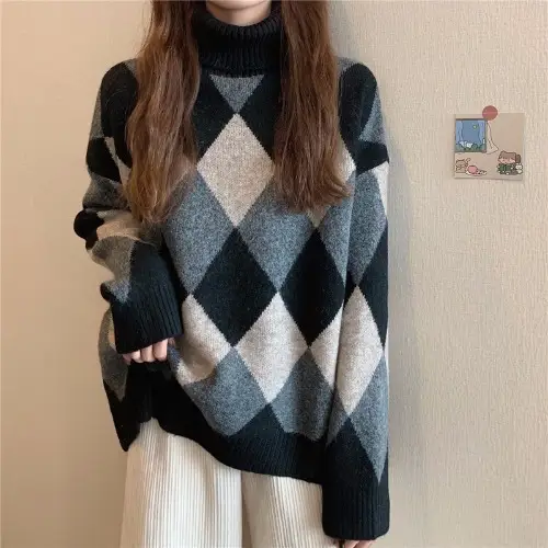 Women's Korean Style Diamond Turtleneck Sweater - Image 2