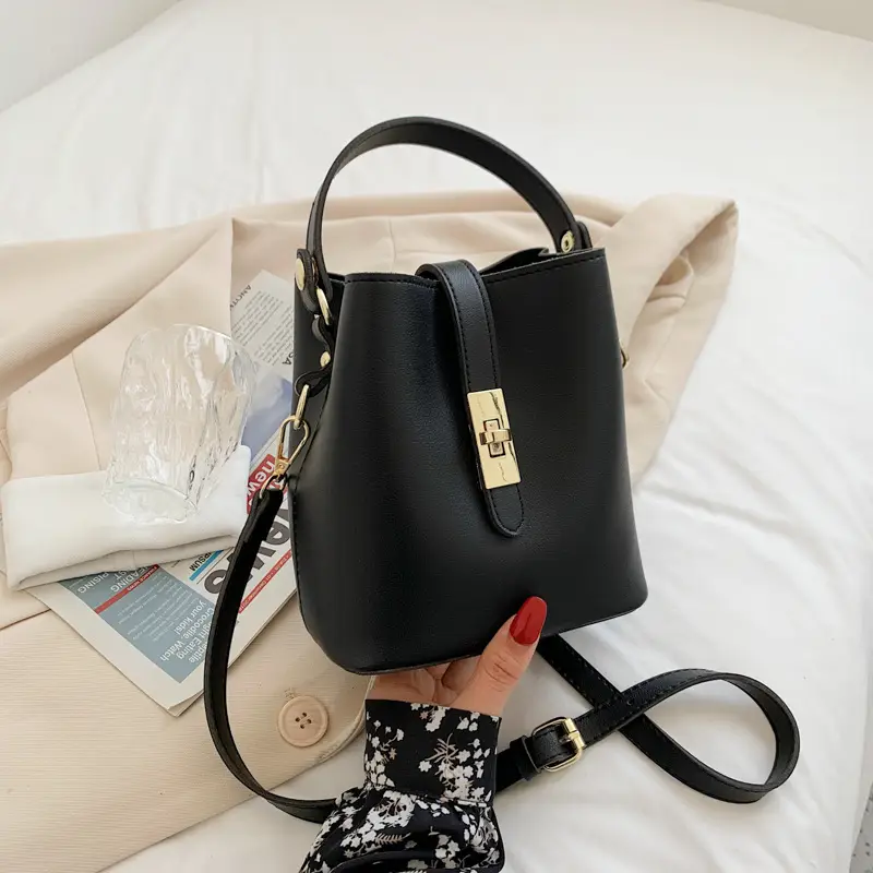 Women's Beige Gold Chain Shoulder Bag 2021 Trendy - Image 2