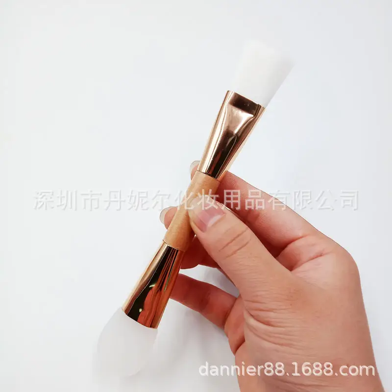 Soft Bristled Facial Mask Brush Set for Skin Care — feature 3
