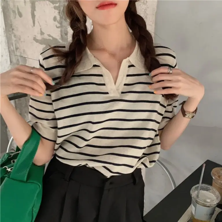 Women Lazy Stripes T-Shirt Summer 2025 V Neck Half Sleeve - Image 4