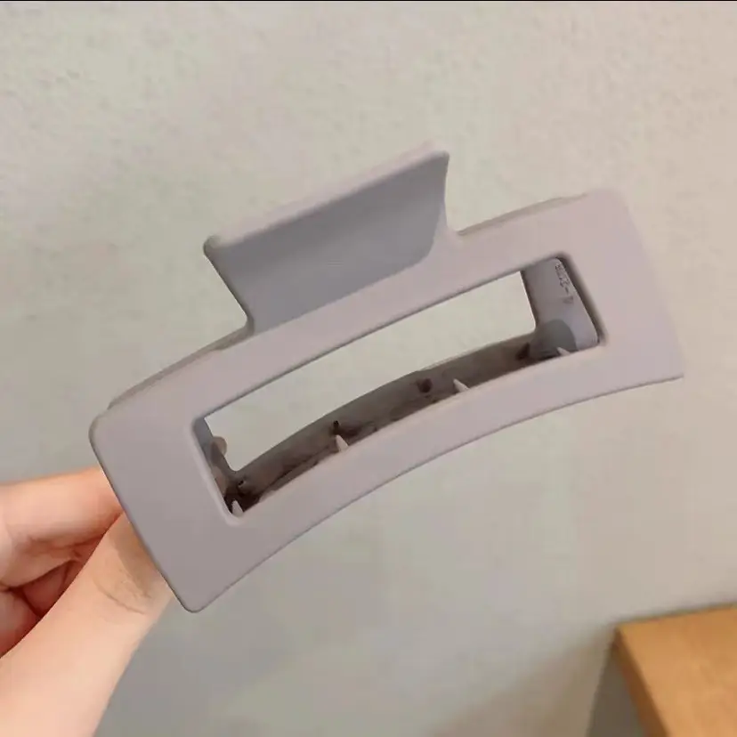 Matte Square Hair Clip for Bathing & Back of Head - Image 6