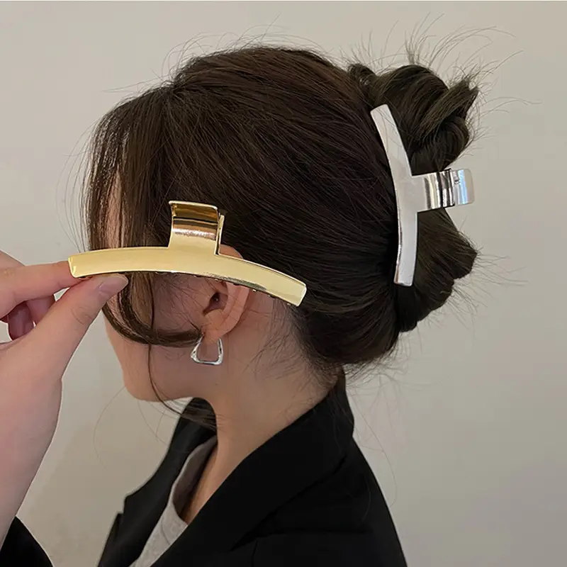 High-end Metal Shark Hair Clips for Women - Image 3