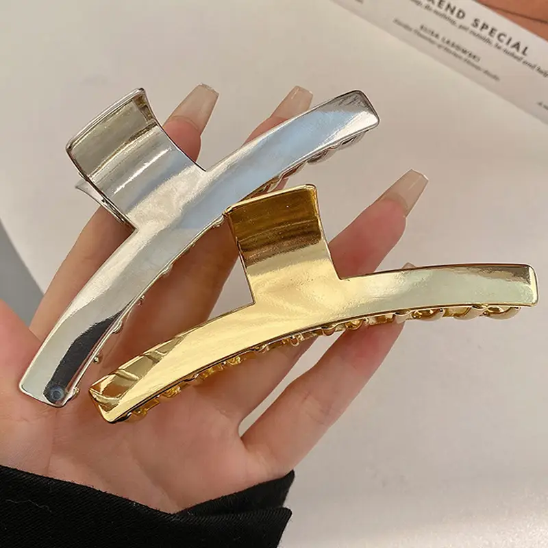 High-end Metal Shark Hair Clips for Women - Image 4