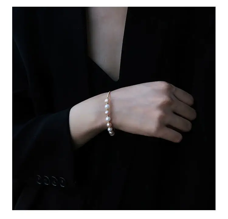 Guan Yu Freshwater Pearl Bracelet High Luster Bangle — feature 9