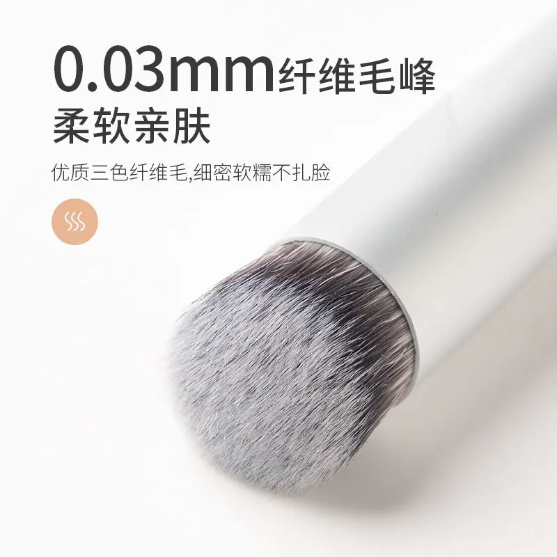 Seamless Foundation Brush Non-Absorbent Soft Bristles - Image 5