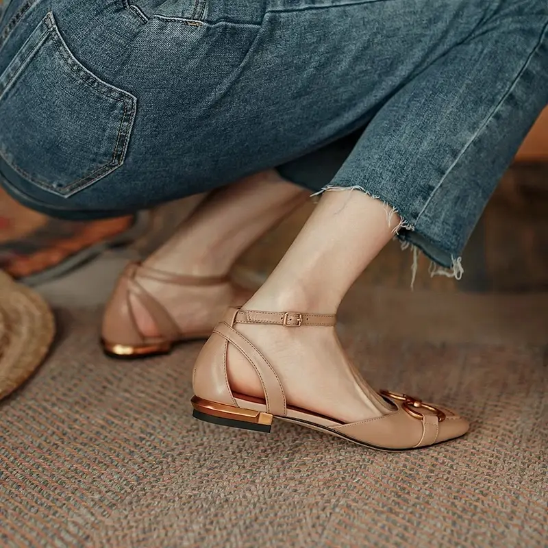 2023 New Square Toe Soft Leather Korean Style Easiest for Match Strap Thick Heel Women's Shoes Summer Baotou Flat Sandals for Women