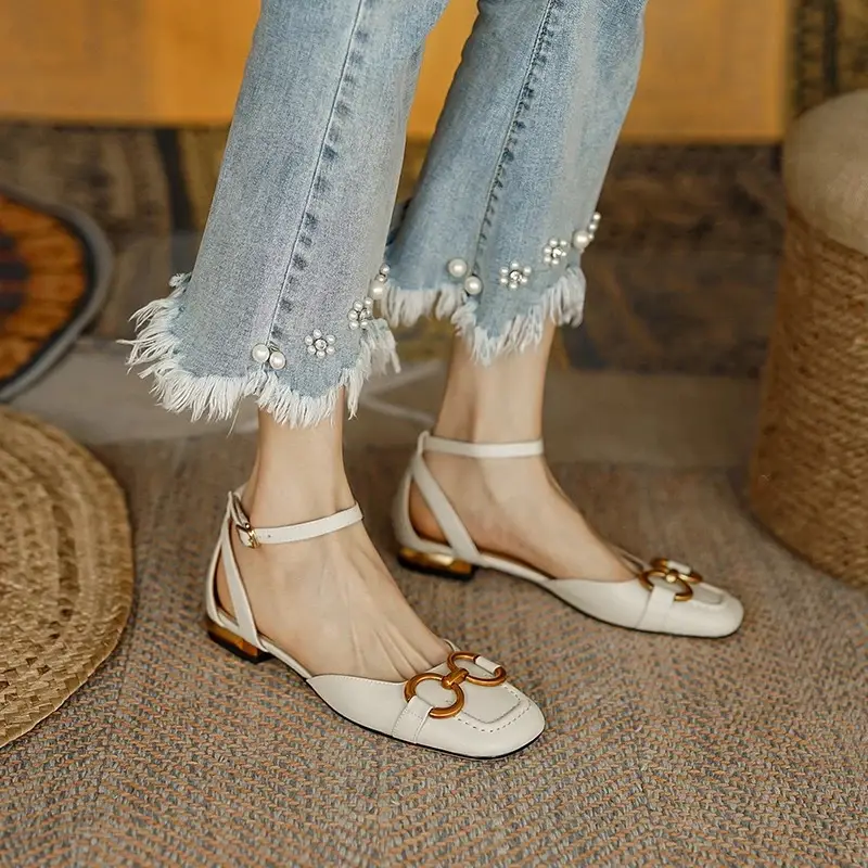 2023 New Square Toe Soft Leather Korean Style Easiest for Match Strap Thick Heel Women's Shoes Summer Baotou Flat Sandals for Women — feature 2