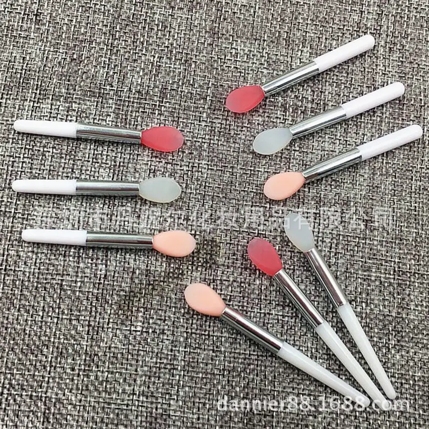 Silicone Lip Brush with Lid Portable Makeup Tool — feature 18