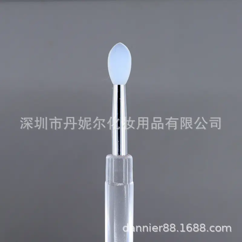 Silicone Lip Brush with Lid Portable Makeup Tool — feature 7