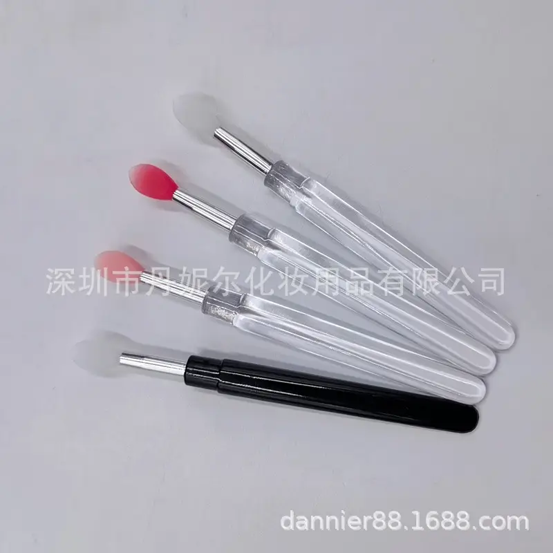 Silicone Lip Brush with Lid Portable Makeup Tool — feature 8