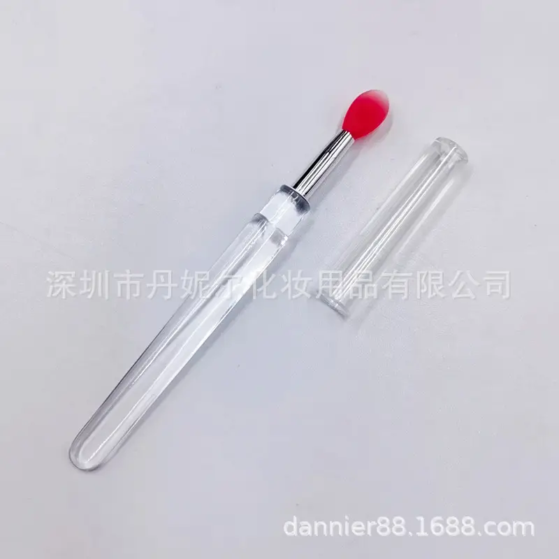 Silicone Lip Brush with Lid Portable Makeup Tool - Image 3