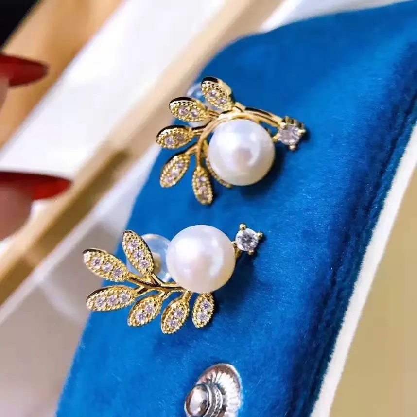 Pearl Earrings Gold Branch Design Vintage Style — feature 5