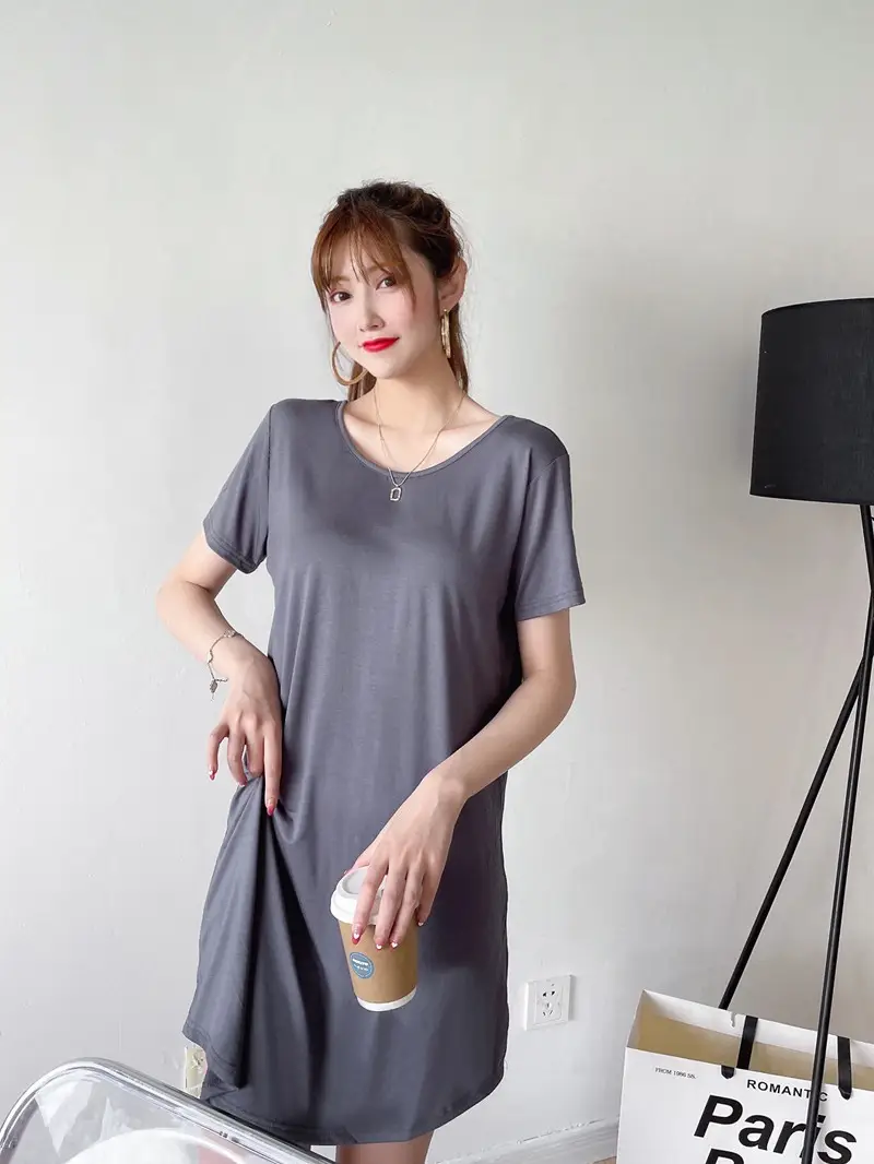Women's Green Backless T-Shirt Mid Length Short Sleeve