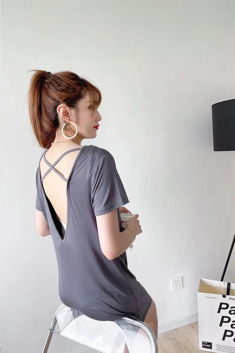 Women's Green Backless T-Shirt Mid Length Short Sleeve — feature 8