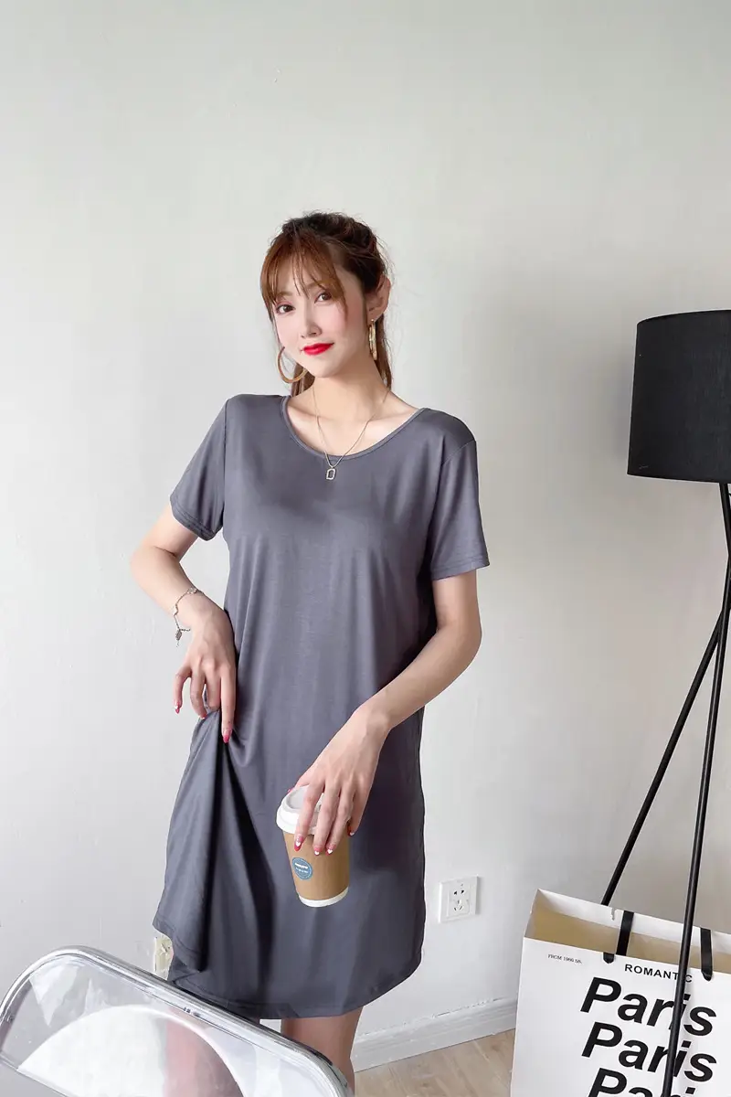 Women's Green Backless T-Shirt Mid Length Short Sleeve — feature 9