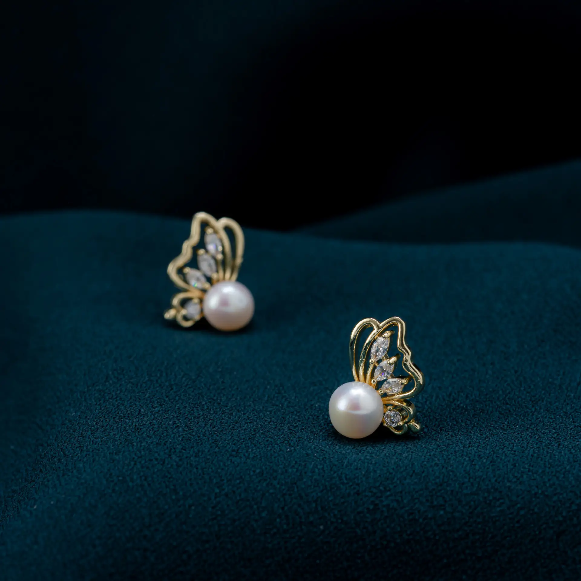 S925 Silver Butterfly Pearl Earrings for Women — feature 8