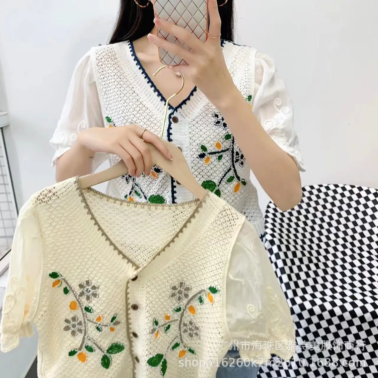 New V-Neck Lace Chiffon Short Sleeve Cardigan Set - Image 13