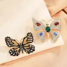 European & American Cross-Border Logo Alloy Earrings — feature 8