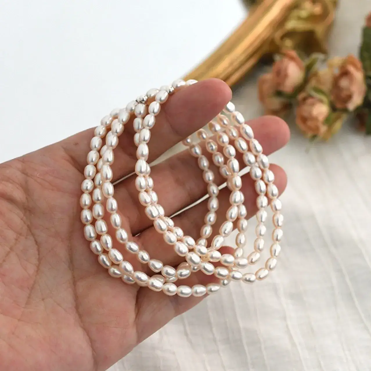 Small Gold Pearl Bracelet for Women's Elegant Jewelry — feature 58