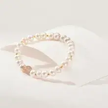 Small Gold Pearl Bracelet for Women's Elegant Jewelry — feature 9