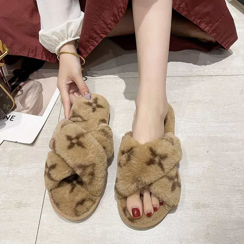 Cross-border New Imitation Rabbit Fur Cross Slippers Women's Home Warm Four-leaf Clover Mao Mao Flat Open Cotton Slippers for Foreign Trade