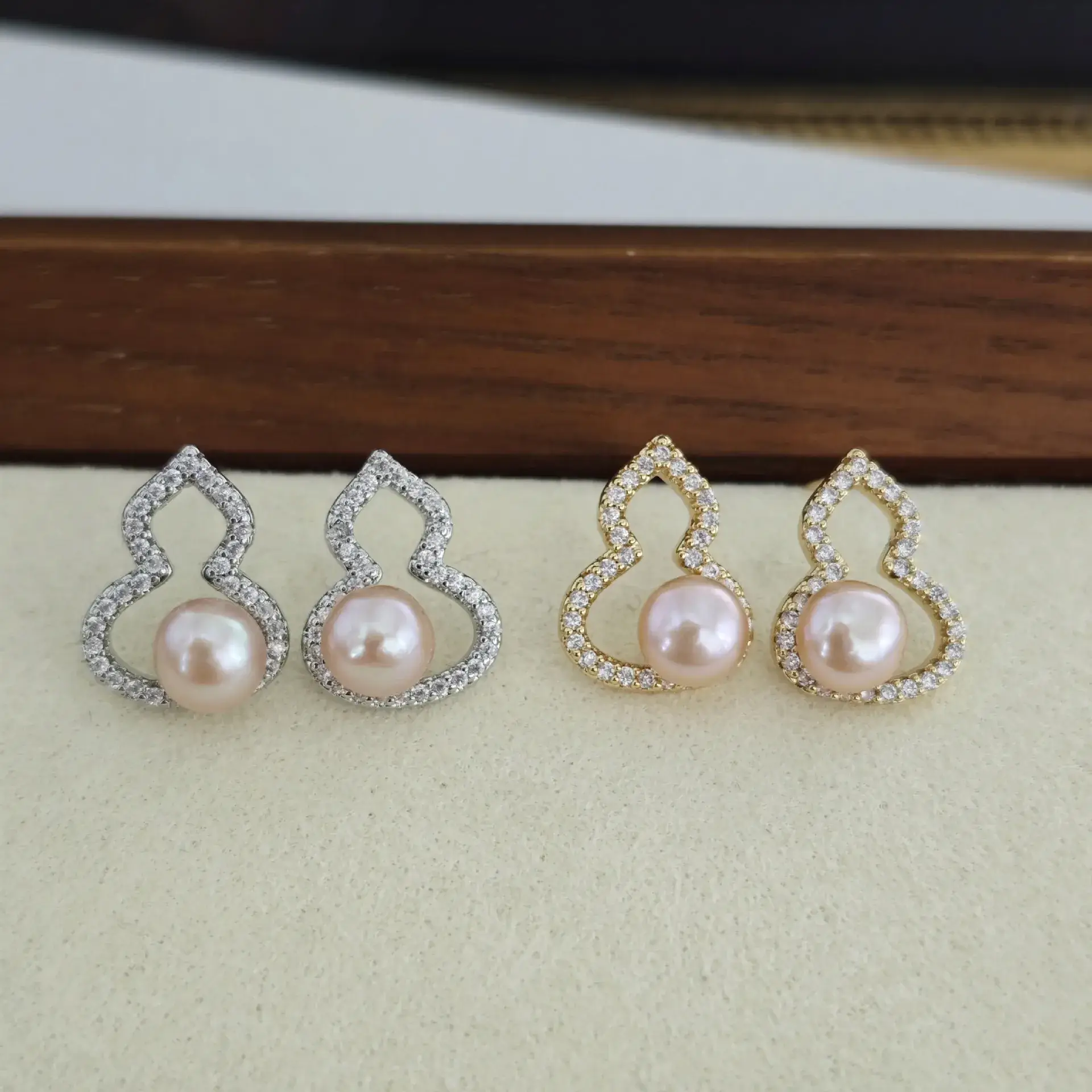 Zhuji Earring S925 Silver Needle Freshwater Pearl Earring (Fulu) 6-7MM Small Gourd Suit — feature 17