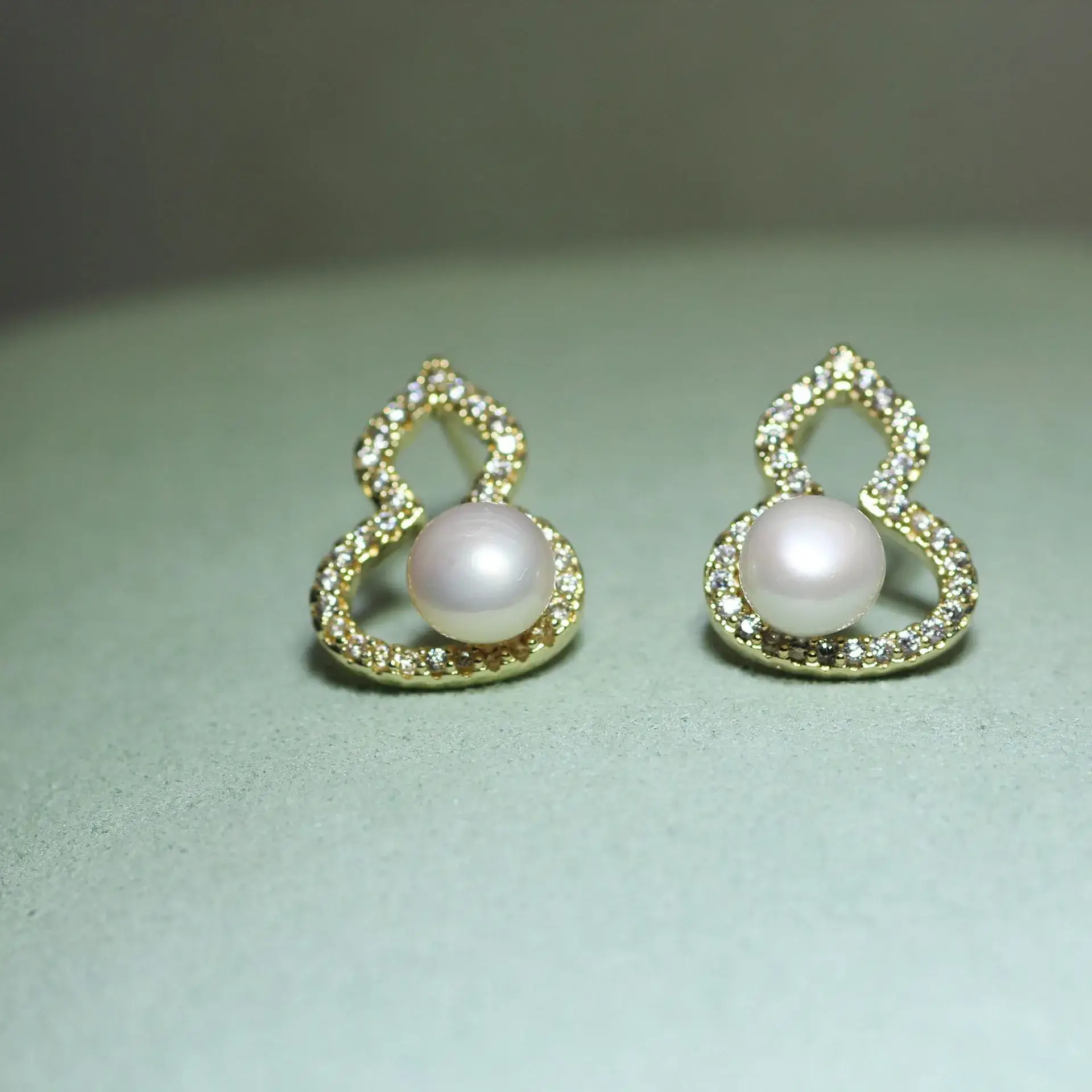 Zhuji Earring S925 Silver Needle Freshwater Pearl Earring (Fulu) 6-7MM Small Gourd Suit — feature 4
