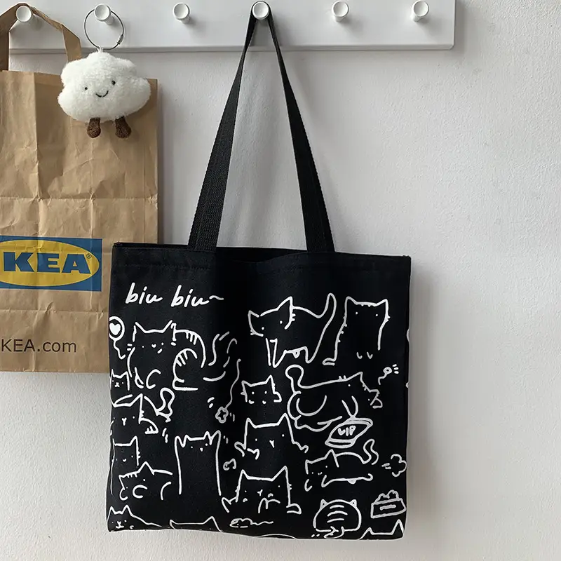 biu cat biu ~ black shoulder