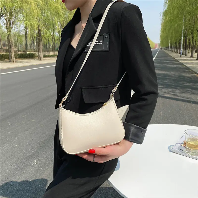 Black Korean Style Crossbody Bag for Women - Image 9